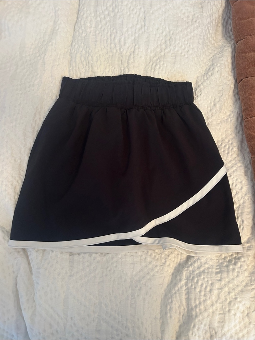Thrive Societe Women’s Black Athletic Skort with White Trim